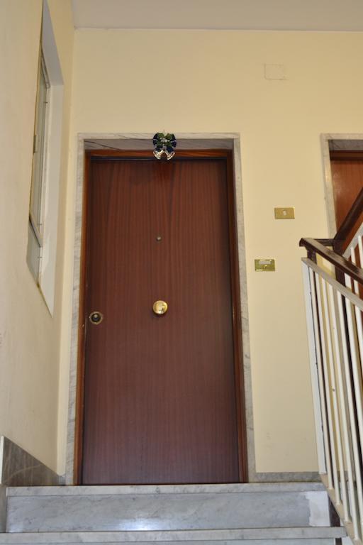 Posada De Liz Y Fabrizio Roma Ngoại thất bức ảnh